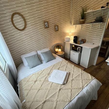 Face Au Chateau , Chambre Hyper Centre Кан Екстер'єр фото